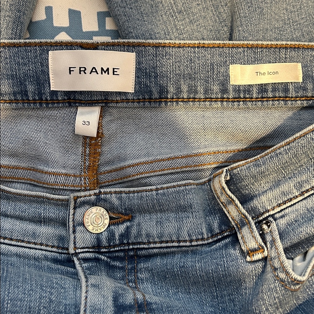 FRAME - The Icon 33 ($419 RETAIL)💫💫 - Picture 6 of 8